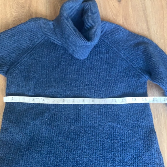 Aritzia Wilfred Merino wool sweater size small - Picture 6 of 7